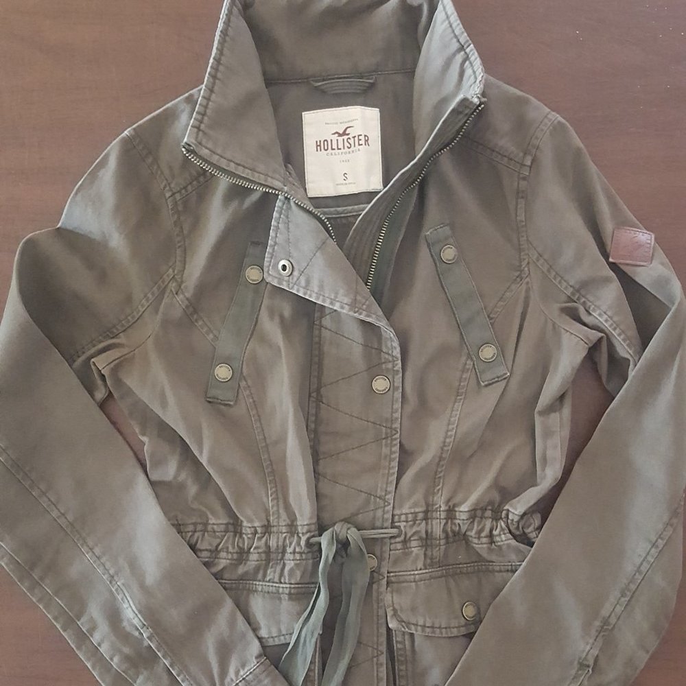 Hollister Utility Twill Cinched Waist Jacket - Picture 6 of 6
